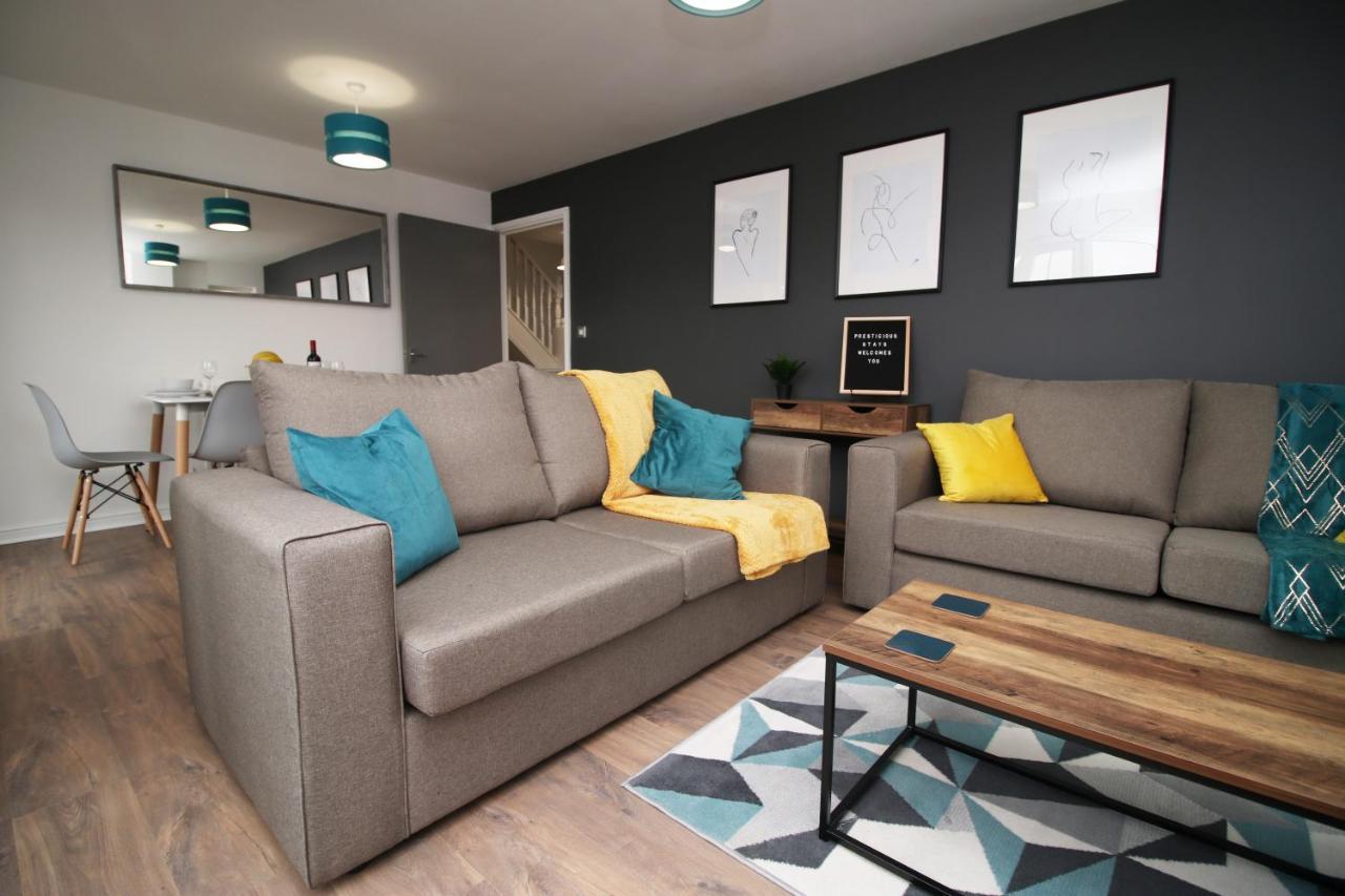 Delft - Spacious Home, High Speed Wi-Fi, Free Parking, Terrace Swindon Exteriör bild