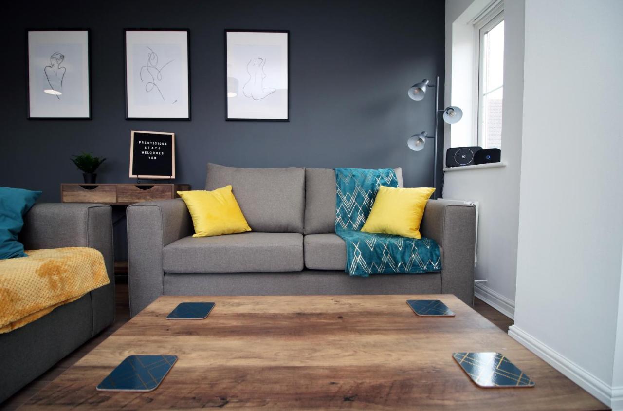 Delft - Spacious Home, High Speed Wi-Fi, Free Parking, Terrace Swindon Exteriör bild